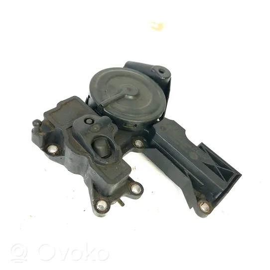 Audi A4 S4 B8 8K Oil breather separator 06H103495A