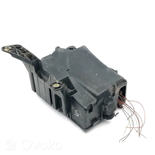 Opel Corsa C Module de fusibles 13142780