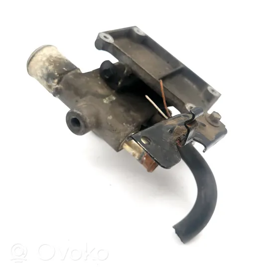 Ford Mondeo Mk III Alloggiamento termostato 1S7G8K556AH