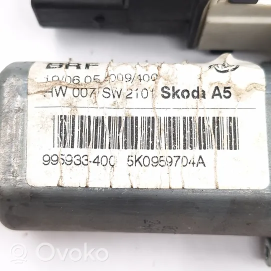 Skoda Octavia Mk2 (1Z) Varikliukas priekinio langų pakėlėjo 5K0959704A