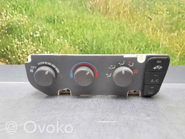 Honda CR-V Panel klimatyzacji YG0