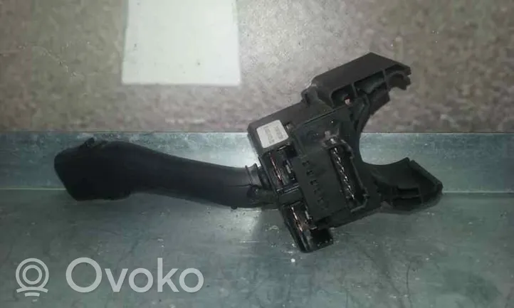 Audi TT Mk1 Wiper control stalk 4B0953503G