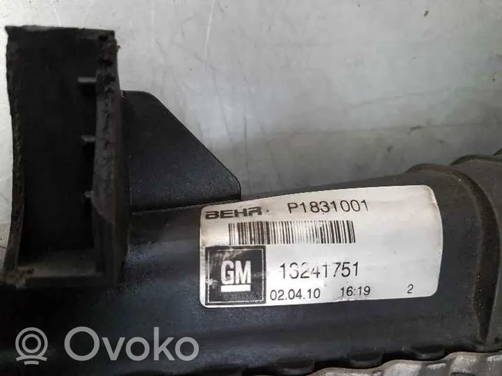 Opel Insignia A Chłodnica powietrza doładowującego / Intercooler 13241751