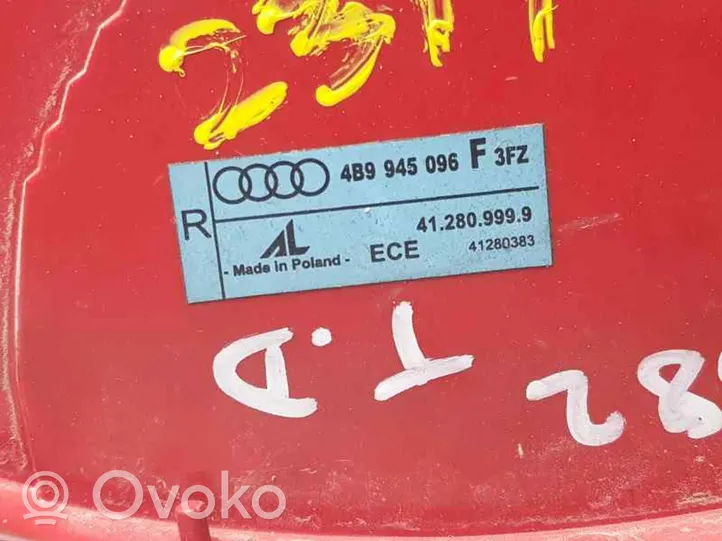 Audi A6 Allroad C5 Galinis žibintas kėbule 4B9945096