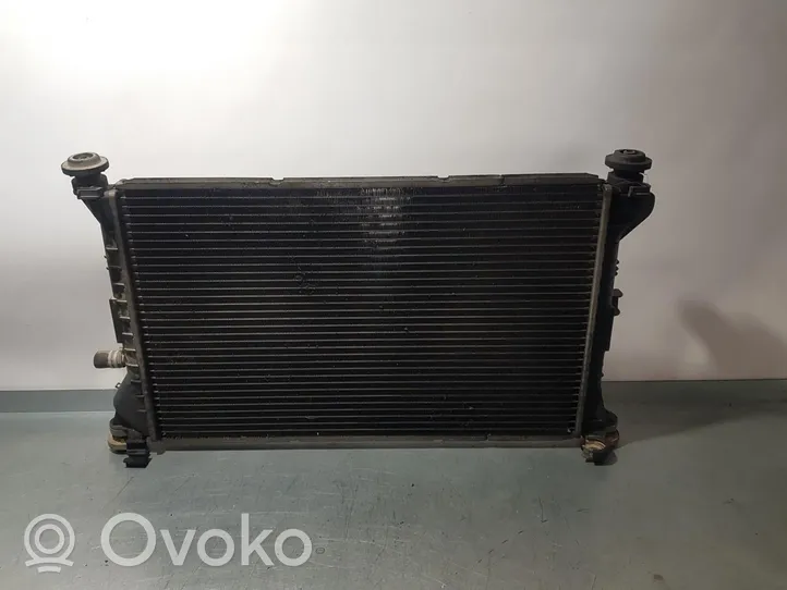 Ford Focus Radiateur de refroidissement XS4H8C342DB