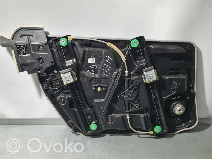 Mercedes-Benz A W176 Lève-vitre électrique de porte avant A2465404805