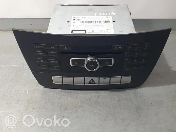 Mercedes-Benz C W204 Panel / Radioodtwarzacz CD/DVD/GPS A2049001813