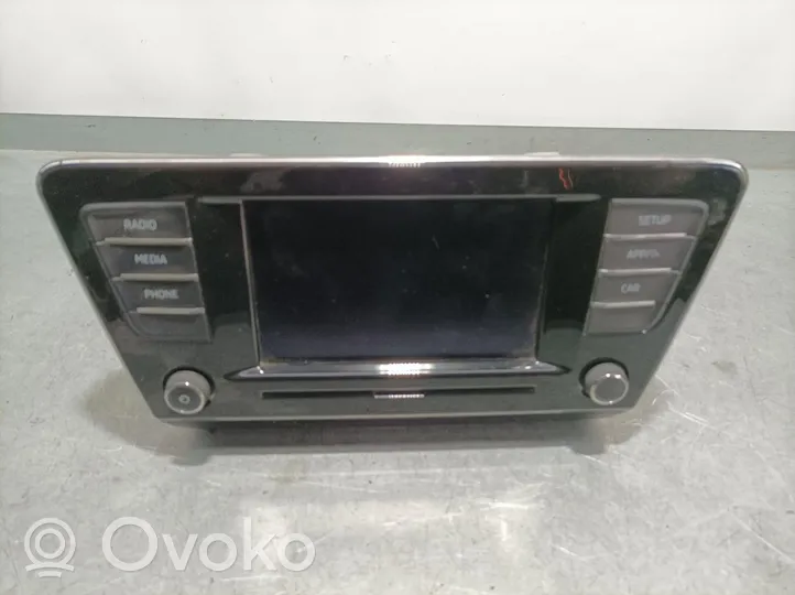 Skoda Superb B6 (3T) Radio/CD/DVD/GPS-pääyksikkö 3V0035871C