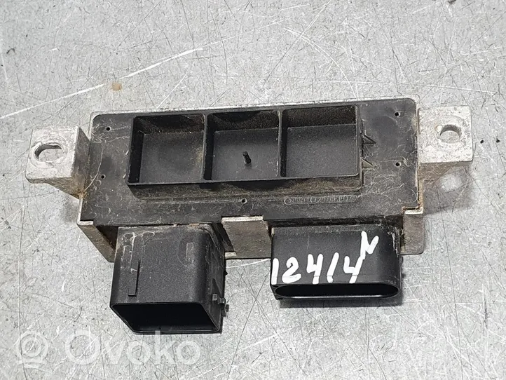 Nissan e-NV200 Przekaźnik / Modul układu ogrzewania wstępnego 8200558438A