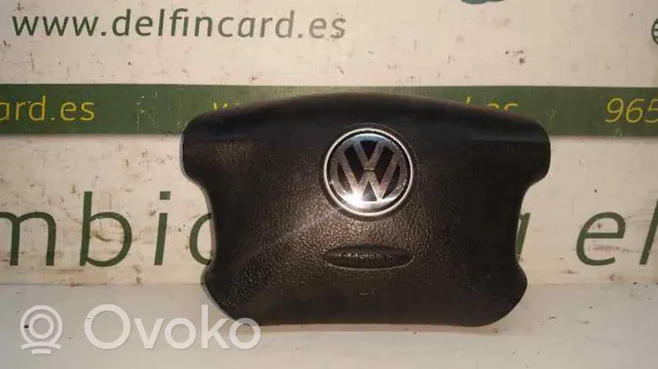 Volkswagen Golf IV Oro pagalvių komplektas su panele 