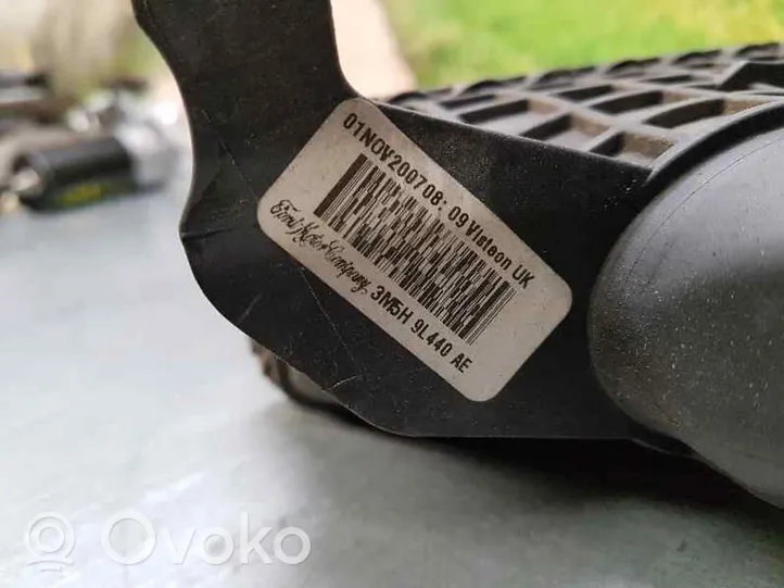 Ford C-MAX I Chłodnica powietrza doładowującego / Intercooler 3M5H9L440AE