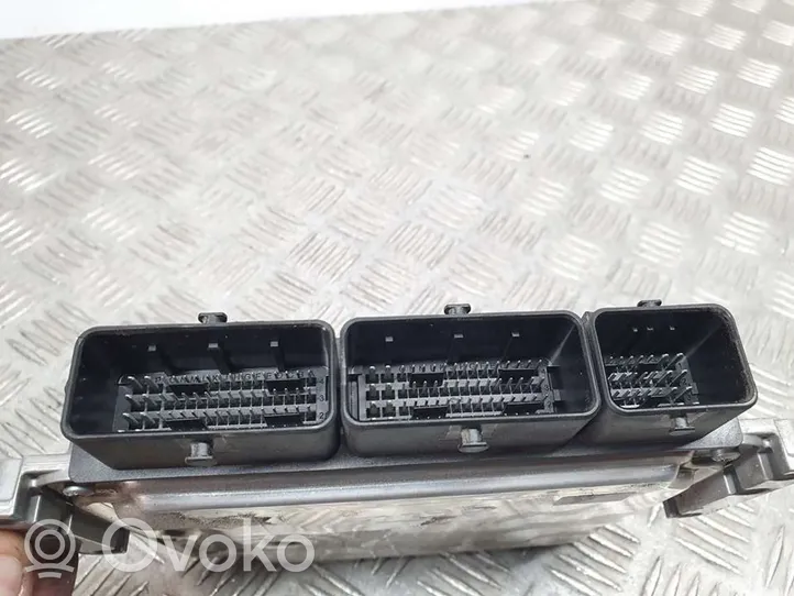 Nissan X-Trail T32 Sterownik / Moduł ECU 237104BE1A