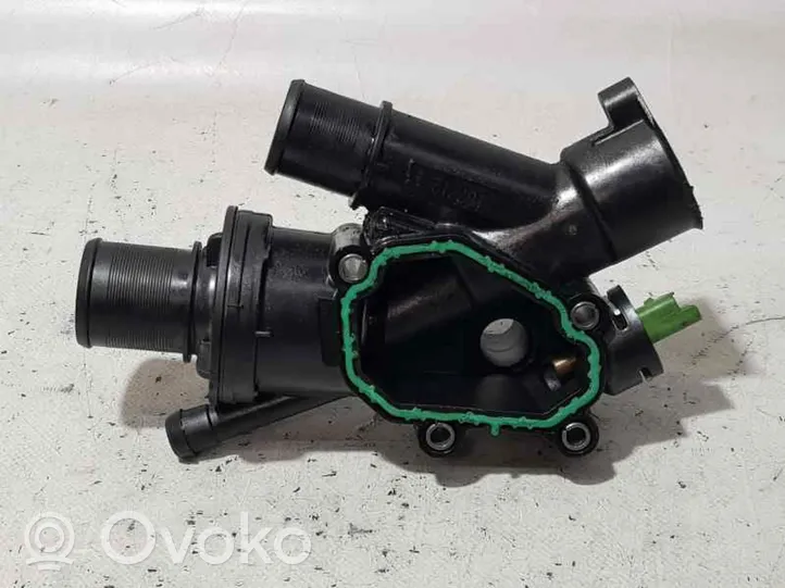 Ford Mondeo MK IV Boîtier de thermostat / thermostat 9682141580