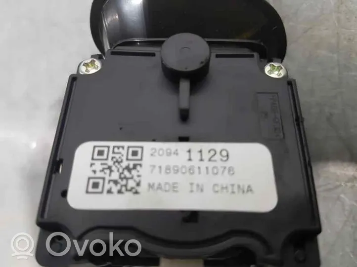 Opel Corsa E Indicator stalk 20941129