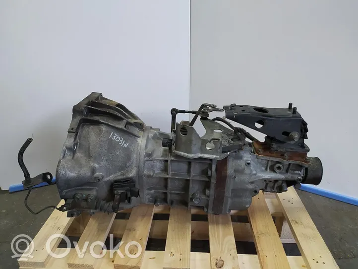 Toyota Dyna U300 U400 Manual 5 speed gearbox R7204989