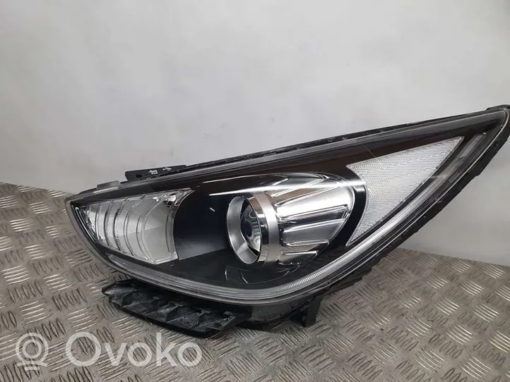 KIA Niro Lampa przednia 92101G5