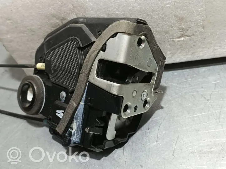 Toyota Verso Zamek drzwi tylnych A046693