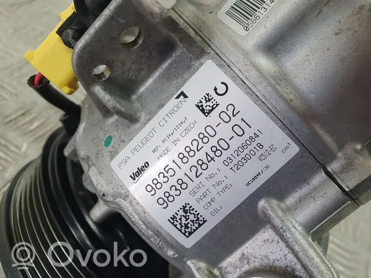 Peugeot 5008 II Kompresor / Sprężarka klimatyzacji A/C 9835188280