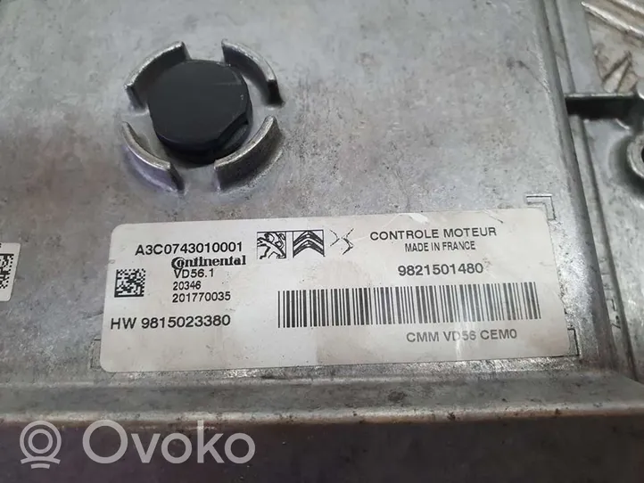 Peugeot 5008 II Dzinēja vadības bloks 9821501480