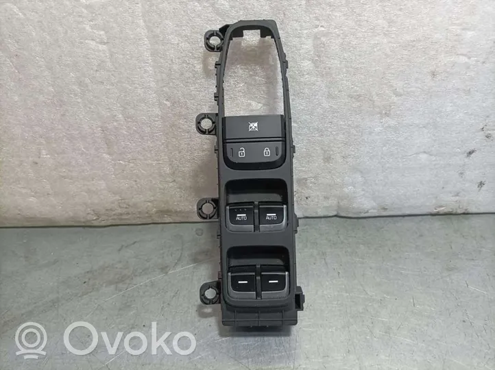 KIA Niro Electric window control switch 93570G5240