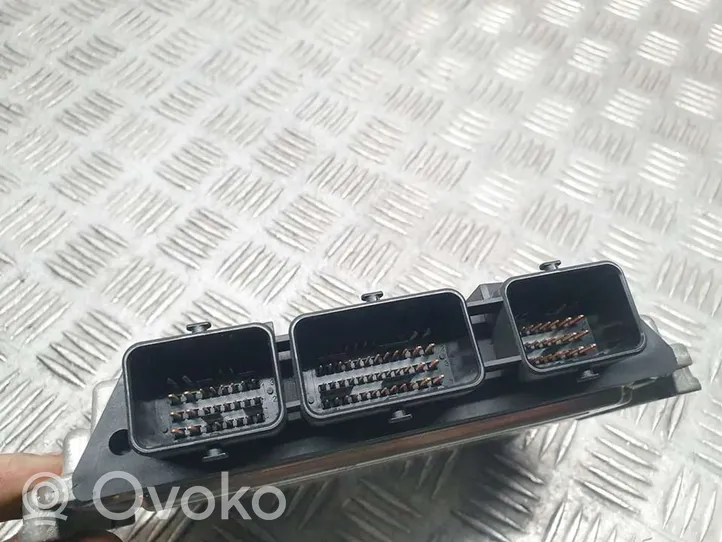 Ford Focus Sterownik / Moduł ECU 8M5112A650XE