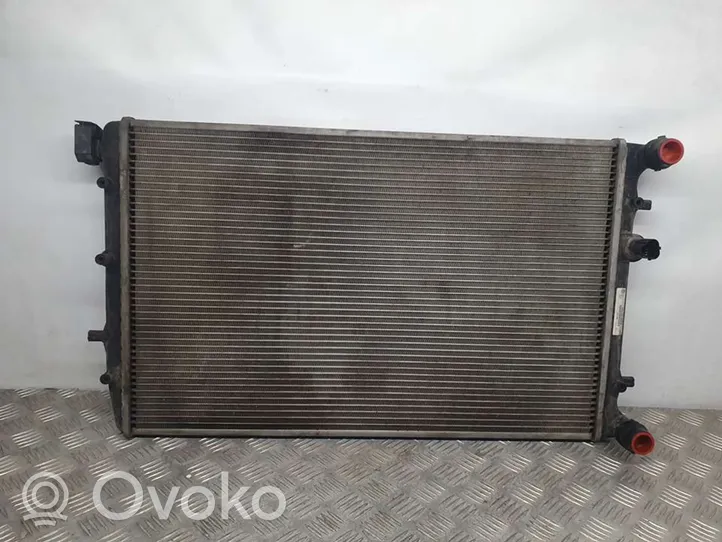 Volkswagen Polo Aušinimo skysčio radiatorius 6Q0121253R