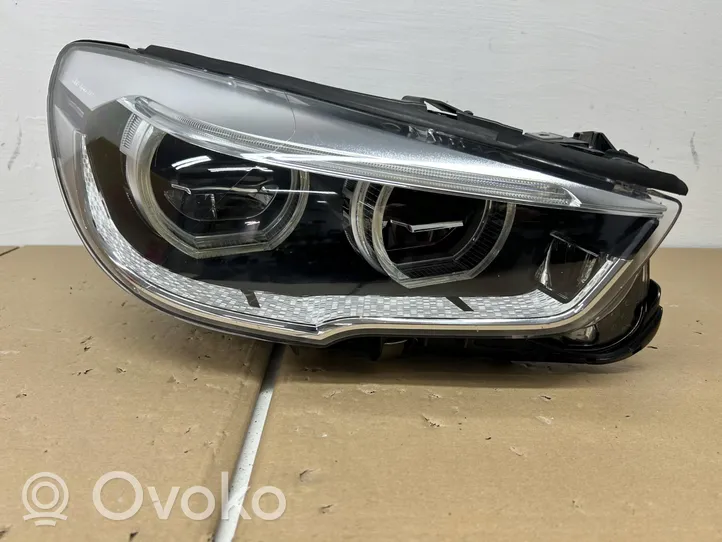 BMW 5 GT F07 Lampa przednia 7410726