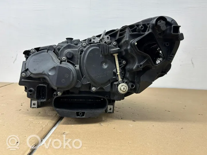 BMW 5 GT F07 Lampa przednia 7410726