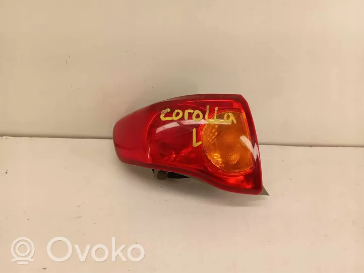 Toyota Corolla E140 E150 Lampa tylna 8156102410