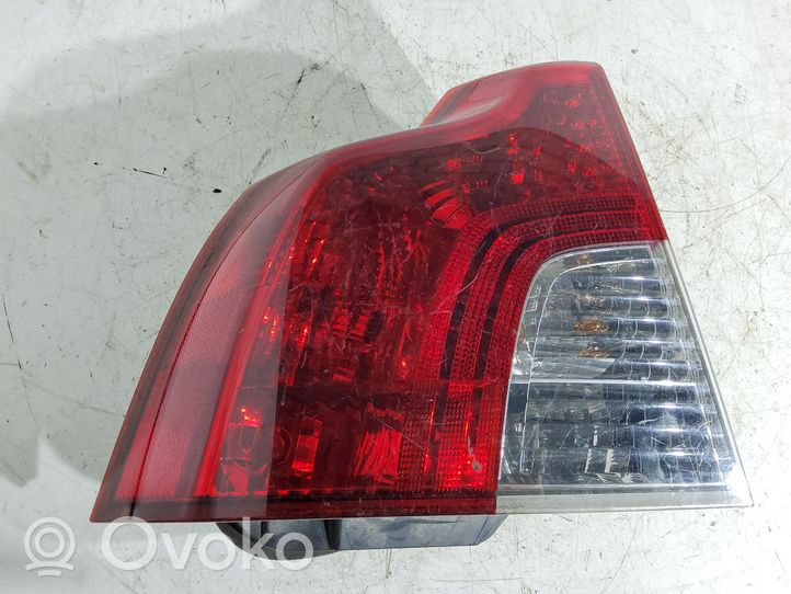 Volvo S40 Aizmugurējais lukturis virsbūvē 30744538