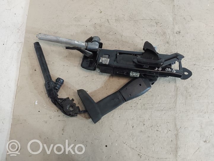 Volvo S40 Front seatbelt 6012243R0G