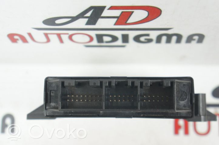 Audi A8 S8 D4 4H Modulo di controllo SOS 4H0907440