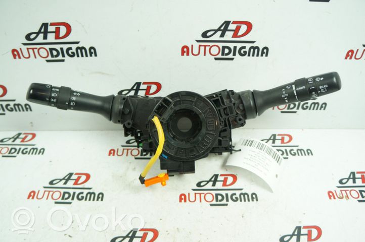 Subaru Trezia Leva/interruttore dell’indicatore di direzione e tergicristallo 8924574010