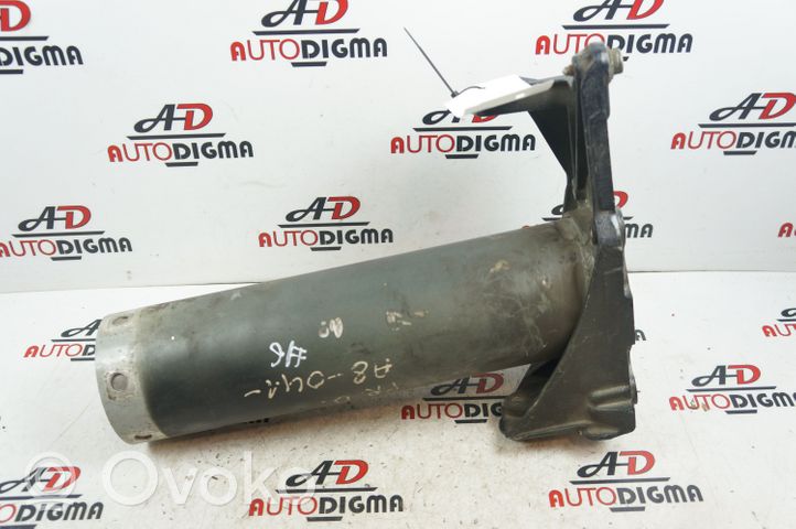 Audi A8 S8 D3 4E Staffa del pannello di supporto del radiatore 4E0806110E