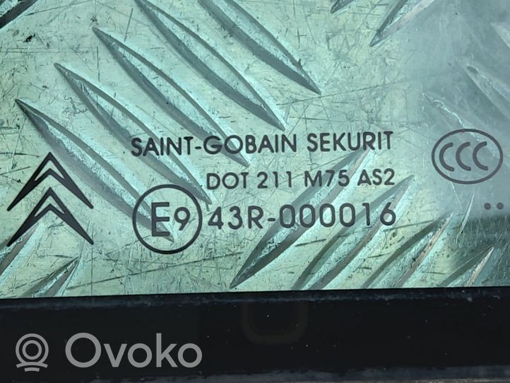 Citroen C4 I Mažasis "A" galinių durų stiklas 43R000016