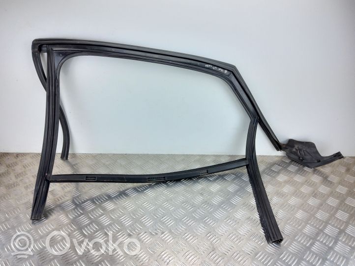 Audi A8 S8 D4 4H Rubber seal rear door window/glass 4H0839440