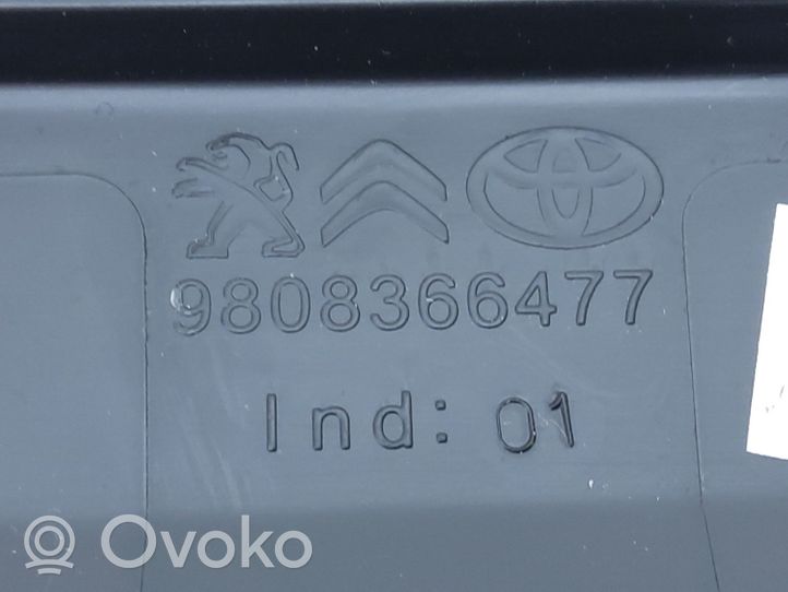 Toyota Proace Vaihteenvalitsimen kehys verhoilu muovia 9808366477