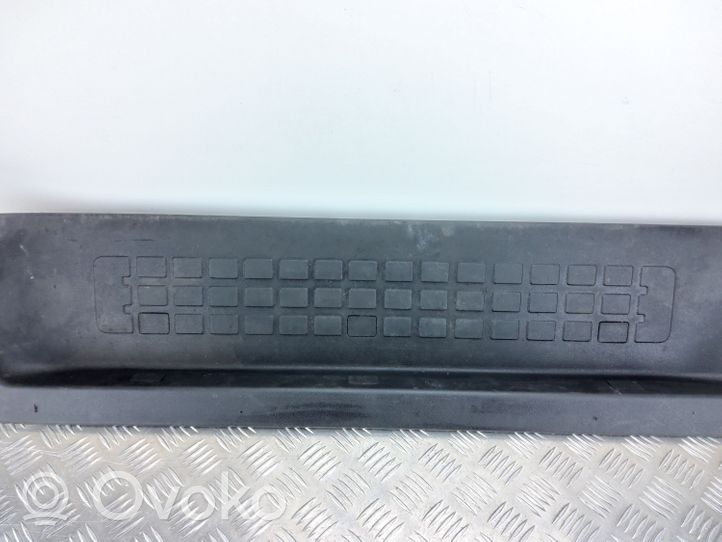 Toyota Proace Etuoven kynnyksen suojalista 9808681377