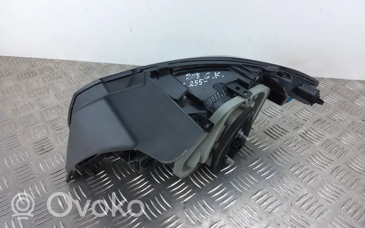 Peugeot 208 Lampa tylna 9823216780