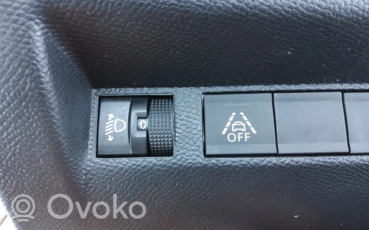 Peugeot 208 Przycisk / Pokrętło regulacji świateł 9823464380