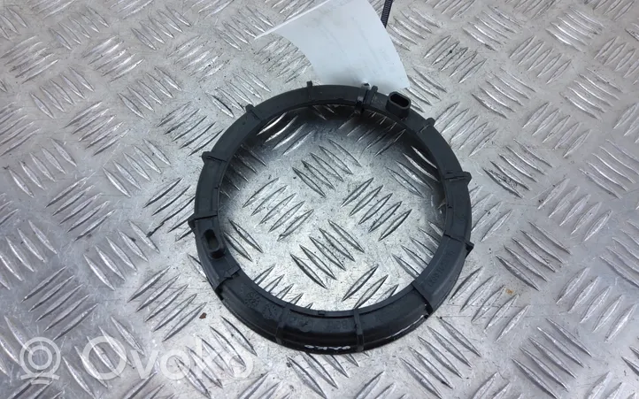 Peugeot 208 Bague de verrouillage pour réservoir de carburant 9633283880