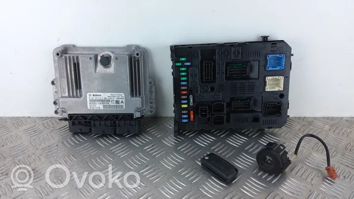 Citroen Berlingo Komputer / Sterownik ECU i komplet kluczy 9663123280