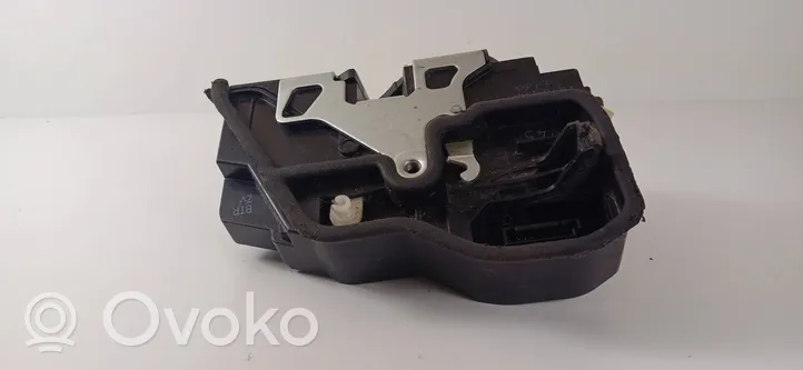 BMW 3 F30 F35 F31 Etuoven lukko 053702