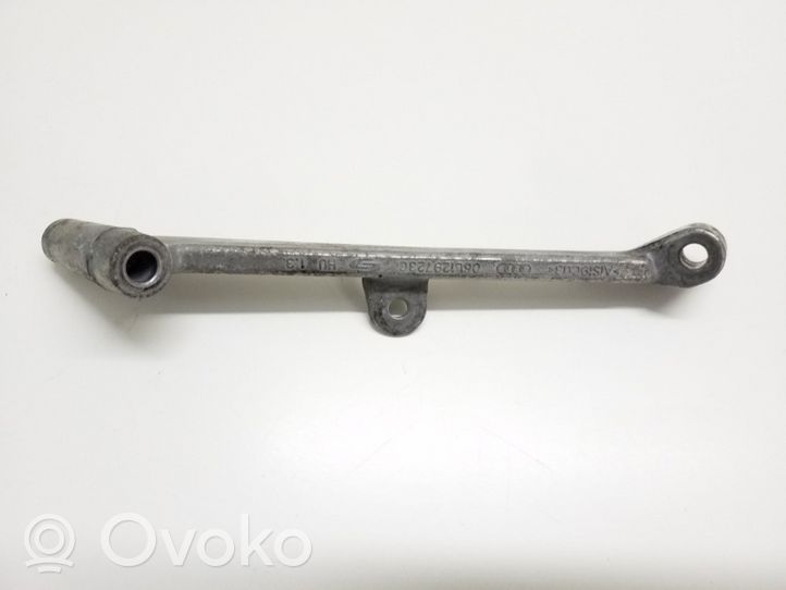 Volkswagen Jetta VI Engine mounting bracket AISI9CU3