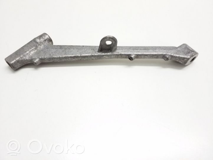 Volkswagen Jetta VI Engine mounting bracket AISI9CU3