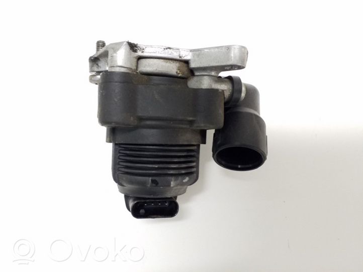 Volkswagen Jetta VI Valvola EGR 06K131097M