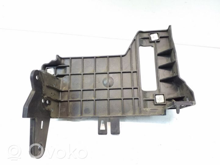 Chrysler 200 Altra parte del vano motore 68186054AC