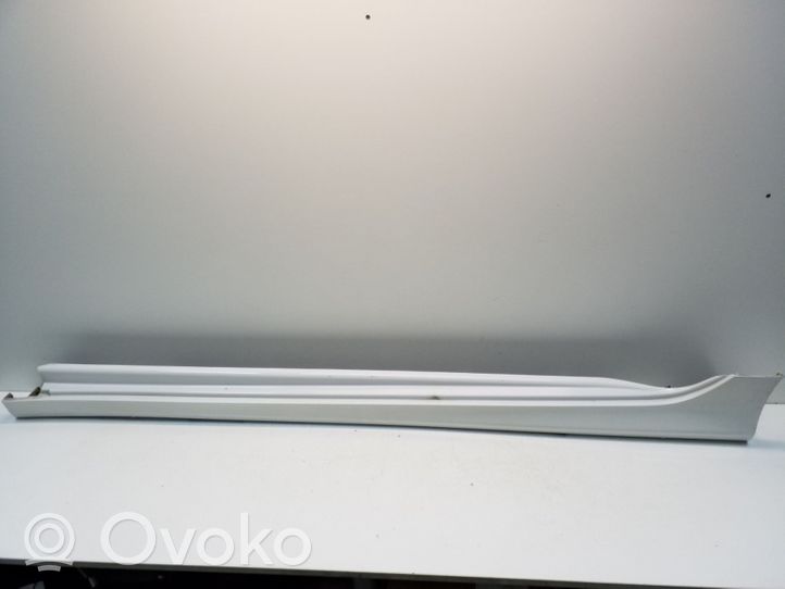 Chrysler 200 Sill 1VQ09GW7AF