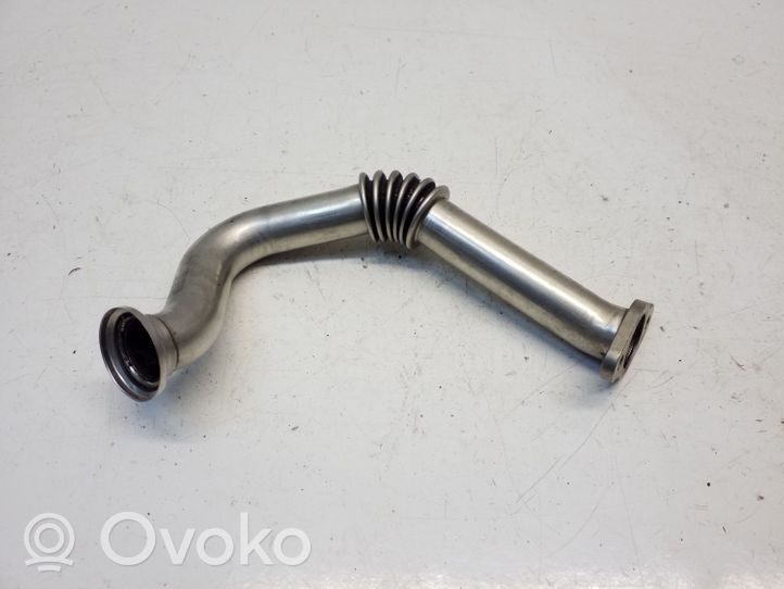 Volkswagen Jetta VI EGR valve line/pipe/hose 