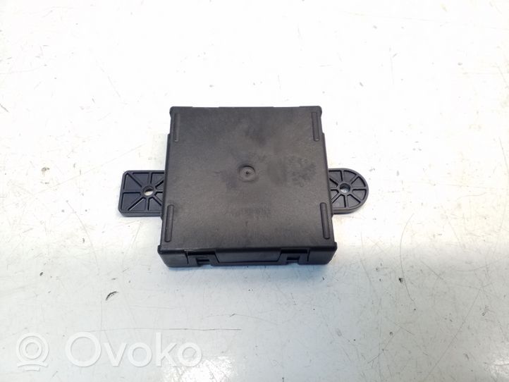 Chrysler Pacifica Sānu bīdāmo durvju ECU modulis 